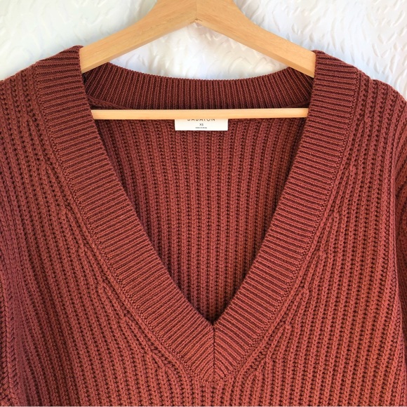 BNWT Aritzia Babaton Rich Cooper Roger Sweater Long V-neck Merino Wool Sweater - Picture 7 of 16